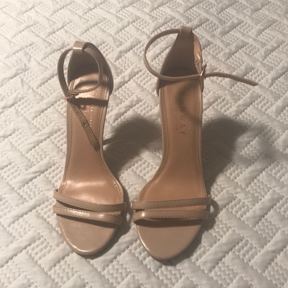 Lauren Conrad sandals